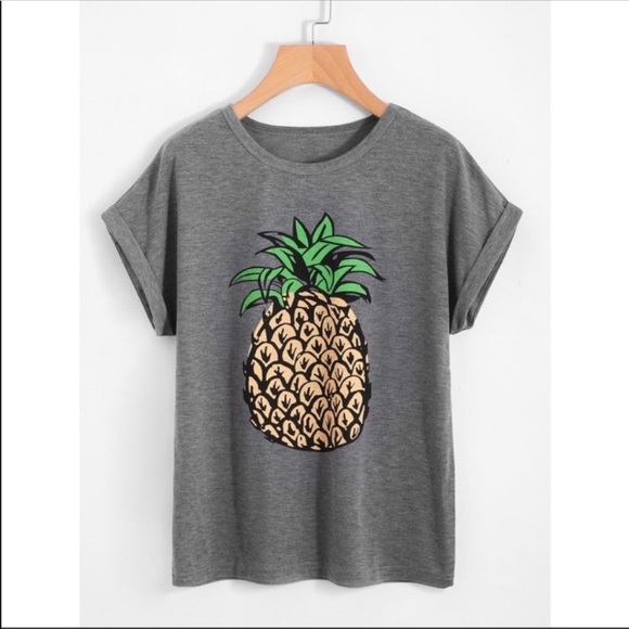 Tops - ❗️PRICE FIRM❗️Pineapple Tee